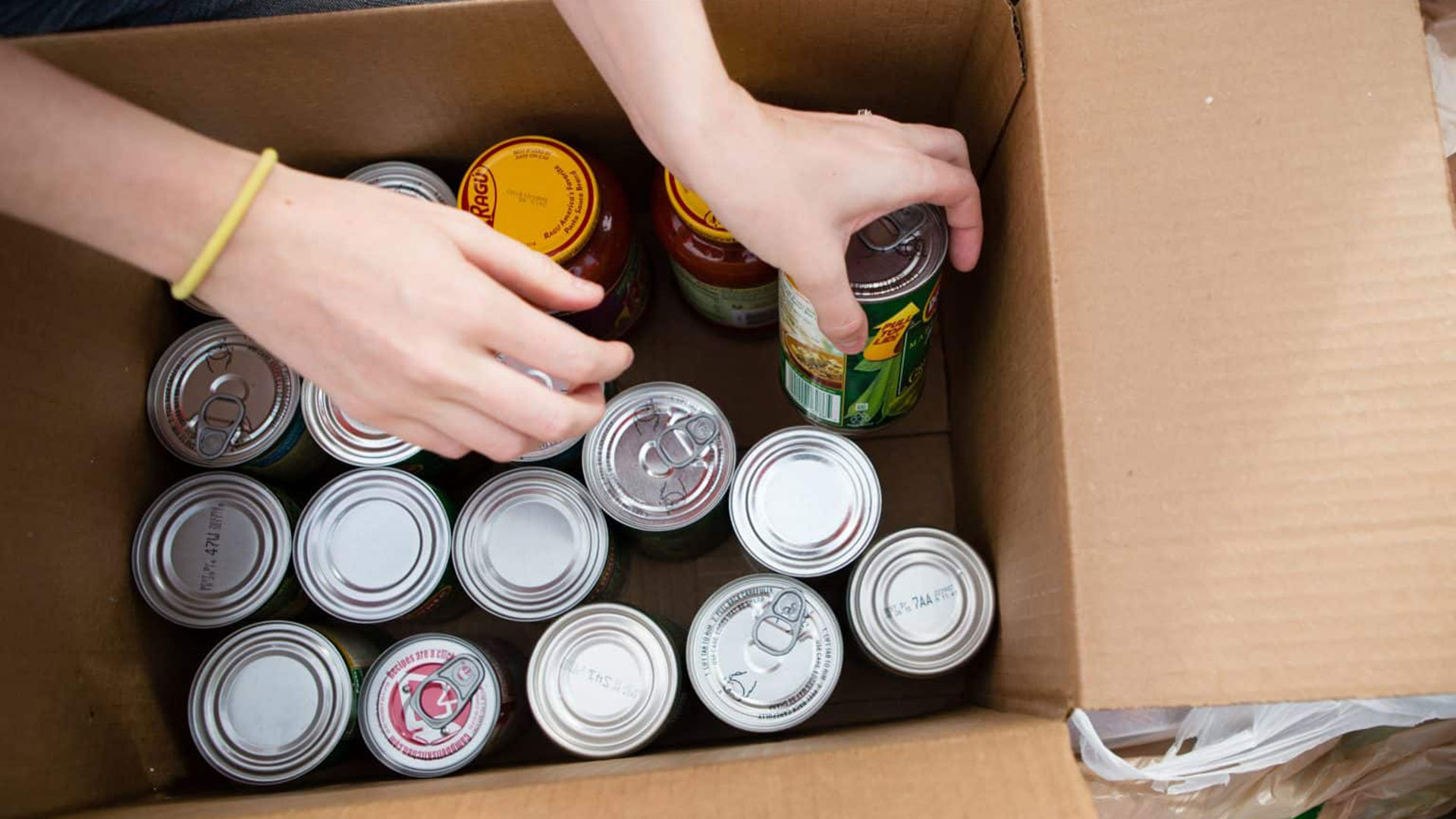 Collection Drive | United Way Winnipeg